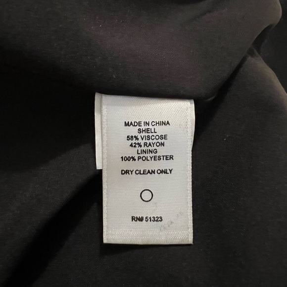 1 State Black Rose Print Blazer - Picture 8 of 8